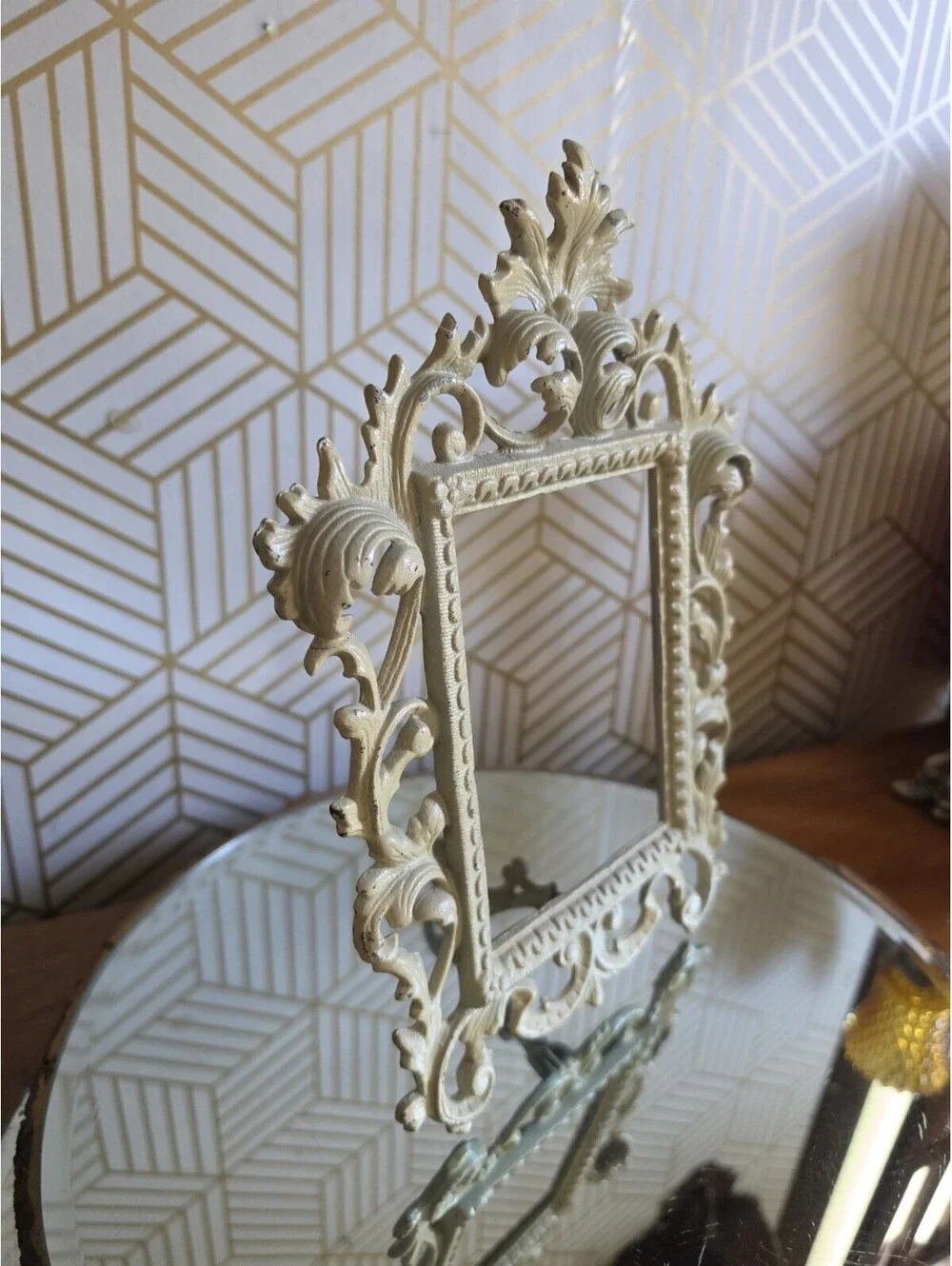 Antique Shabby Chic Cast Iron Picture Frame Easel Style 8